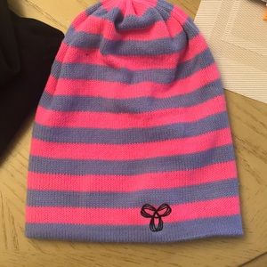 Tna tights size small and winter toque BUNDLE